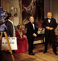 Perry Como and John Wayne film a 1978 Christmas show at the Governor's Palace