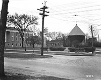 The Williamsburg Baptist Church was demolished in 1934.