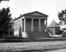 Black-and-white photo of the old Baptist church.